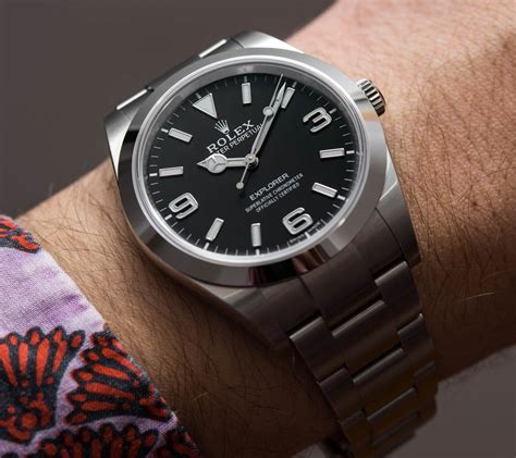 die rolex explorer ref. 214270|Rolex explorer 214270 39mm review.